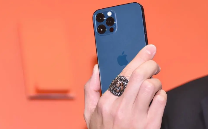 涧西苹果手机维修分享iPhone12系列重启方法教程 